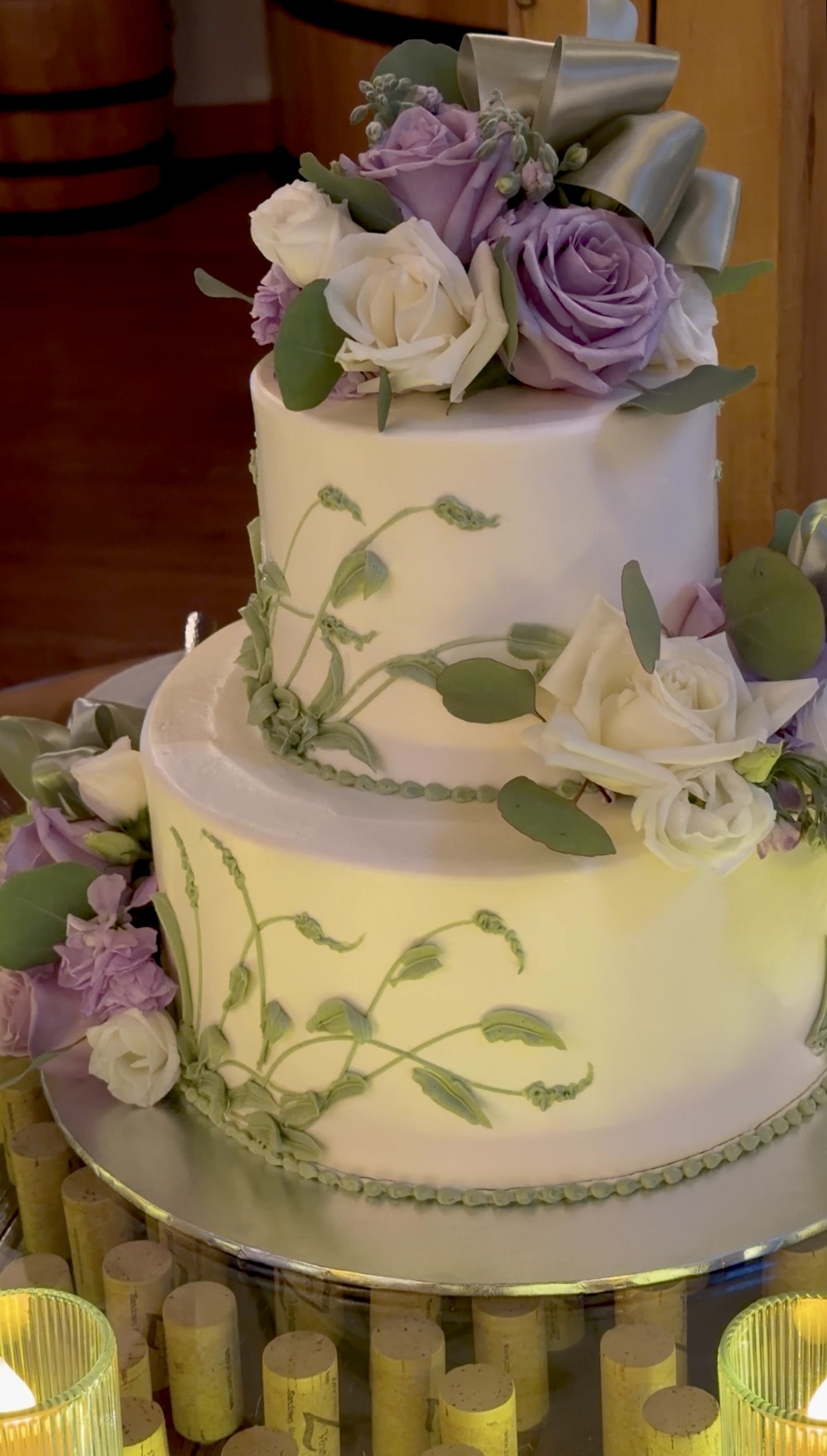 A garden-inspired cake by Jacques Pastries | Photography: @solarephotos